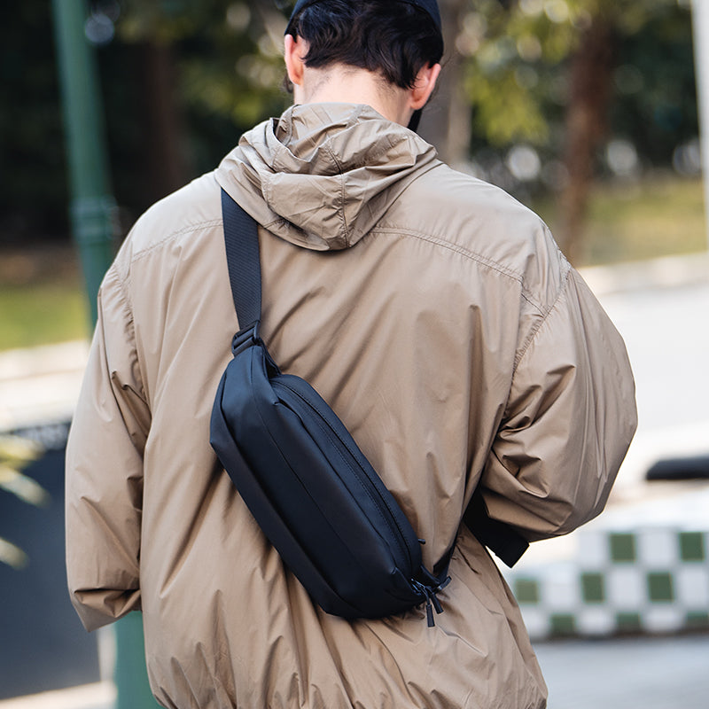EasyGlide: The Crossbody Bag for Lightweight Travel