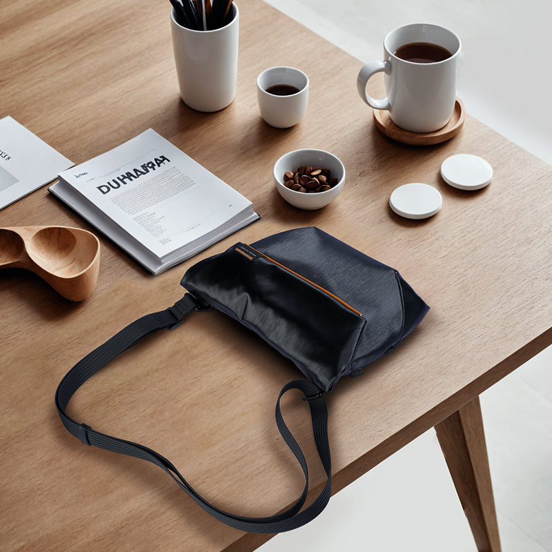 Streamline: Ultimate Water-Resistant Crossbody Bag For Modern Go-Getter