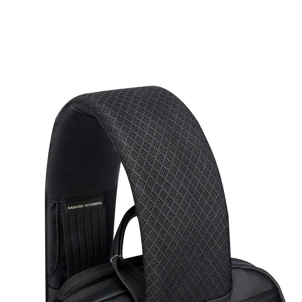 Colonne: High-capacity Urban Commuting Daily Crossbody Bag
