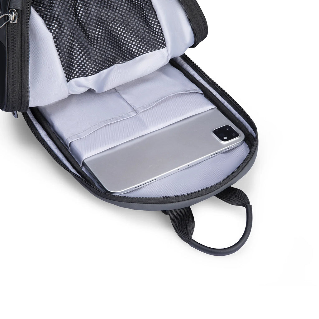 Colonne: High-capacity Urban Commuting Daily Crossbody Bag