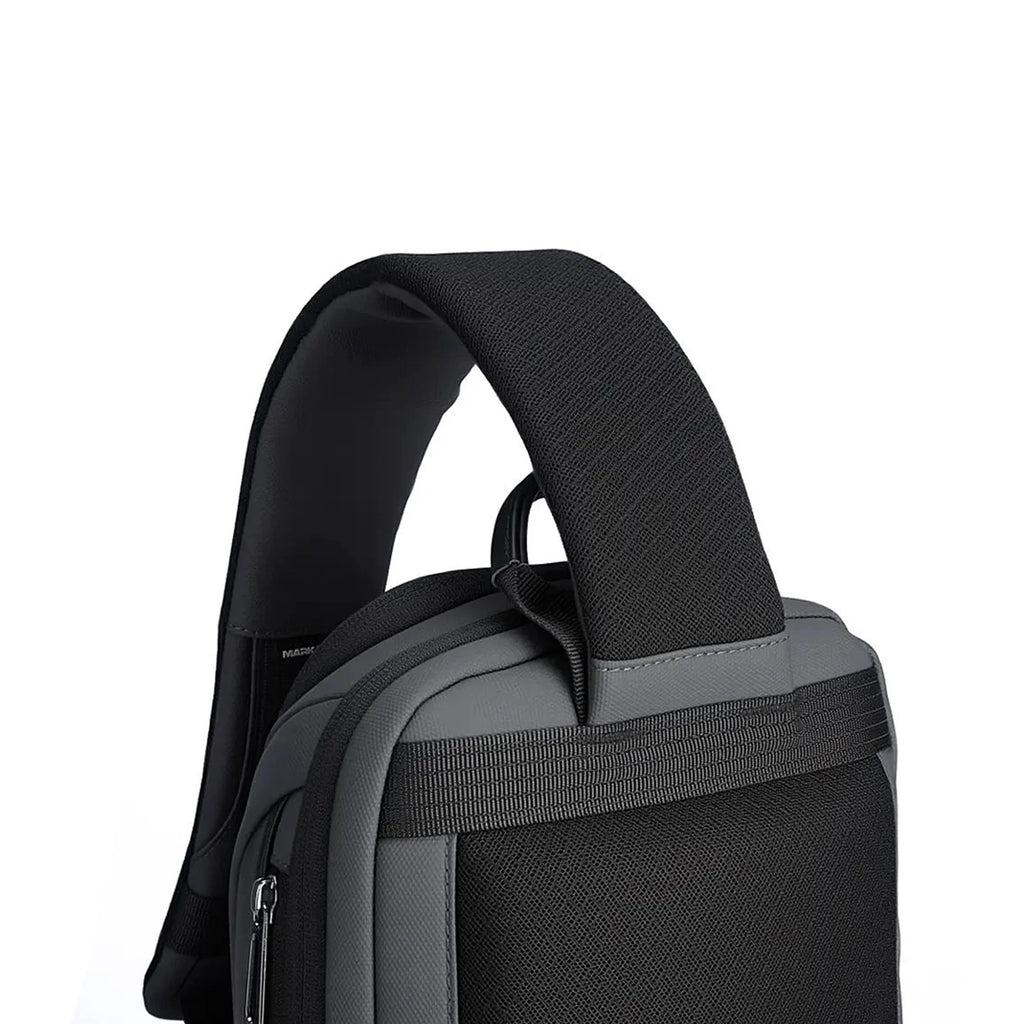 Colonne: High-capacity Urban Commuting Daily Crossbody Bag