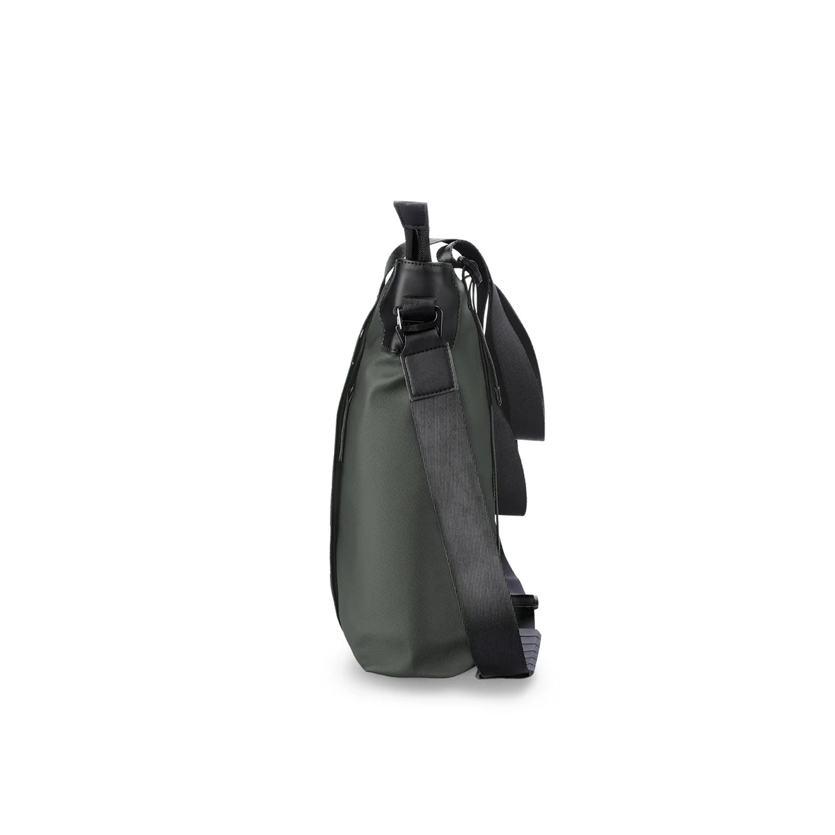 TechSafe: The multifunctional Messenger Bag with Simple Design