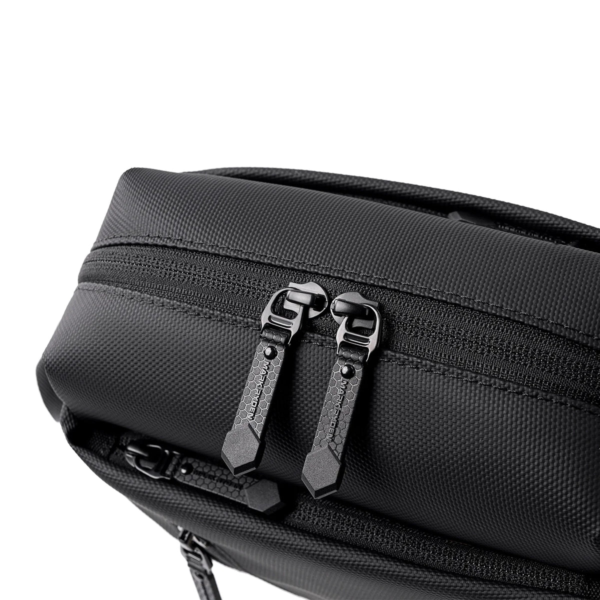 HydroCarry: Crossbody Sling with Multi-Pocket Design for Daily Commute
